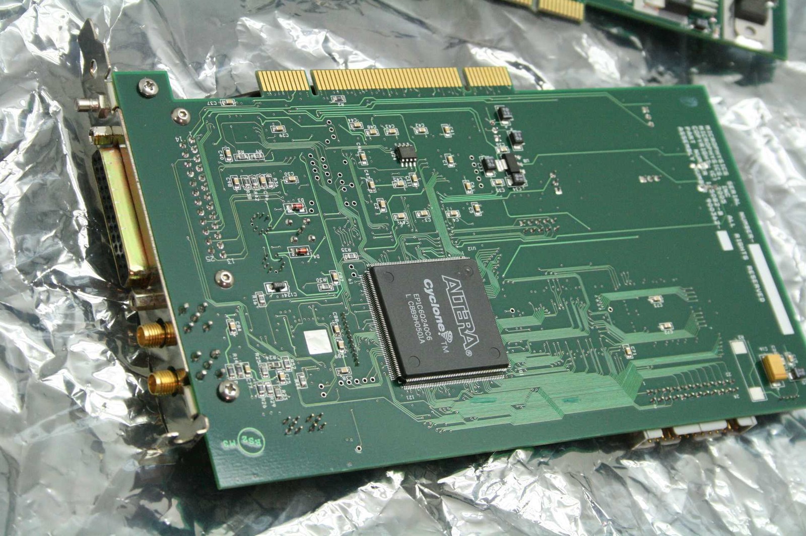 MicroPhysics Data Acquisition Boards Altera Cyclone EP1C3T100C6 - Used - Image 7