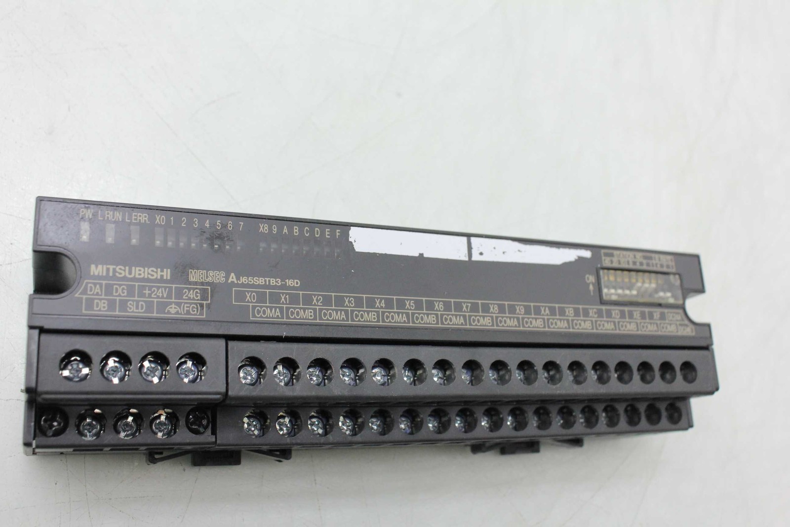 Mitsubishi AJ65SBTB3-16D Opto-Coupler Digital Input Module 16 Points I/O - Used - Image 4
