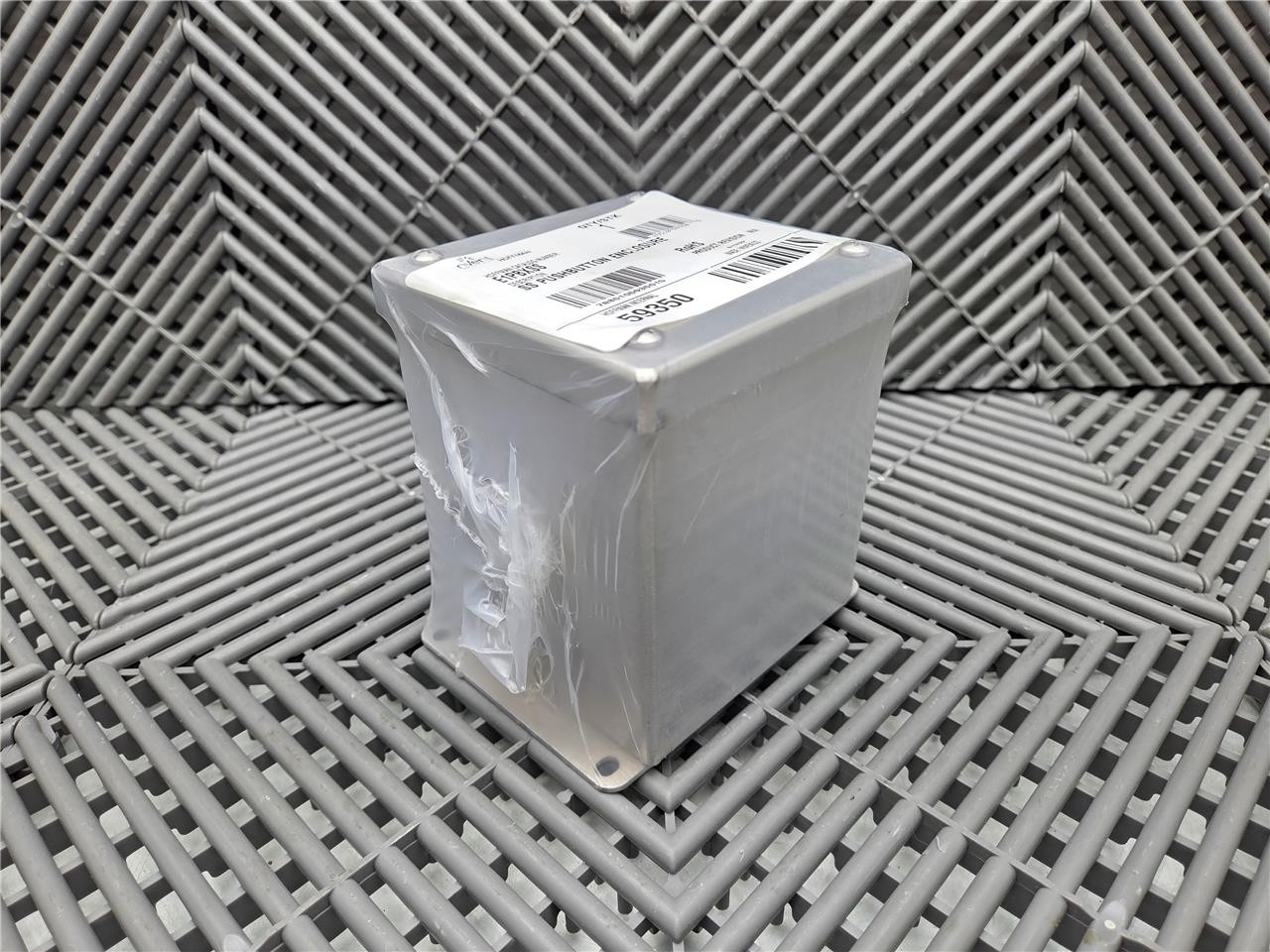 New Hoffman nVent E1PBXSS 4"x4"x5" Extra-Deep SS Pushbutton Enclosure Type 4X - New