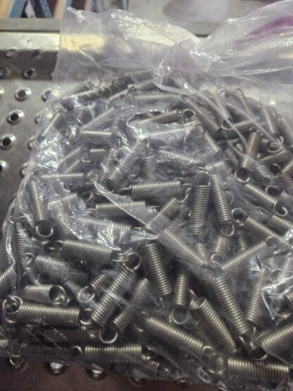 New McMaster 9433K968 302 Stainless Steel Extension Spring 2.25" x 0.500"  20 lb - New - Image 7