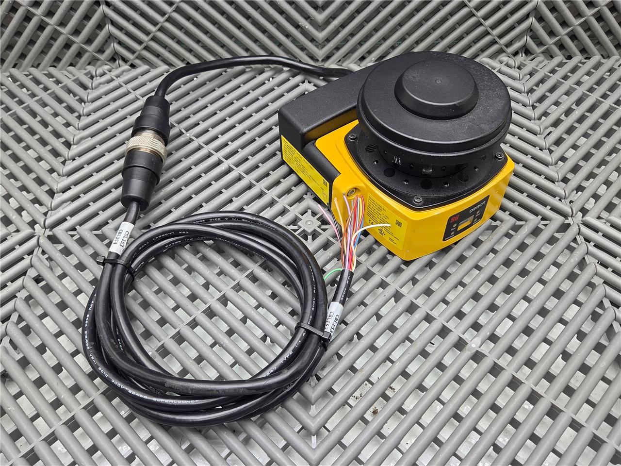 Omron OS32C-BP (OS32C-CBBP) OS32C-SN Safety Laser Scanner 40599-0010, 40591-0020 - Used - Image 16