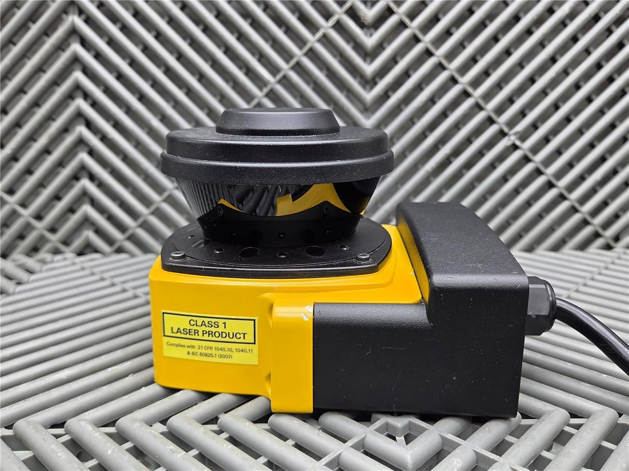 Omron OS32C-BP (OS32C-CBBP) OS32C-SN Safety Laser Scanner 40599-0010, 40591-0020 - Used - Image 8