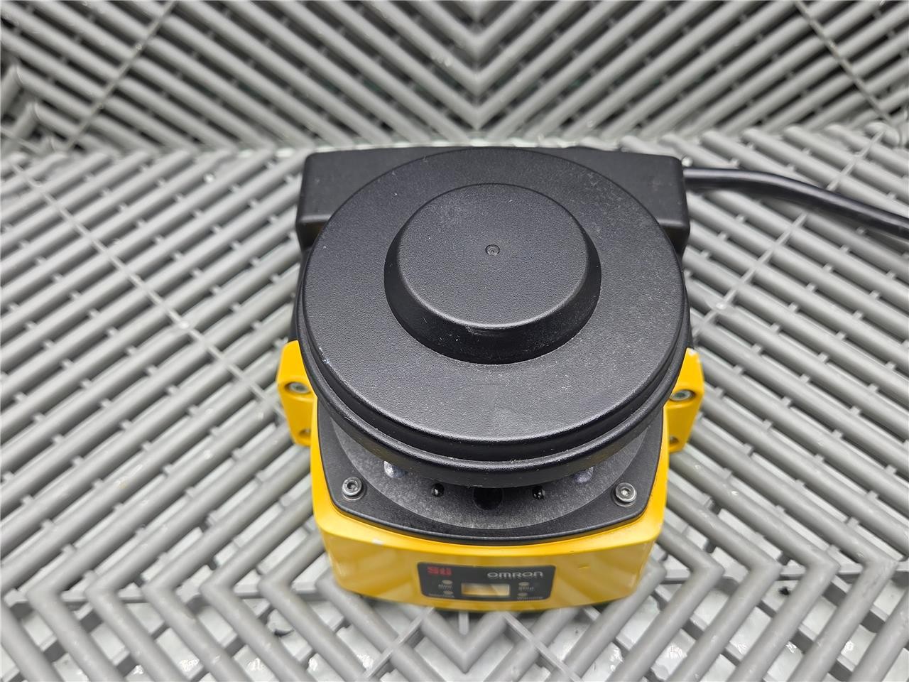 Omron OS32C-BP (OS32C-CBBP) OS32C-SN Safety Laser Scanner 40599-0010, 40591-0020 - Used - Image 9