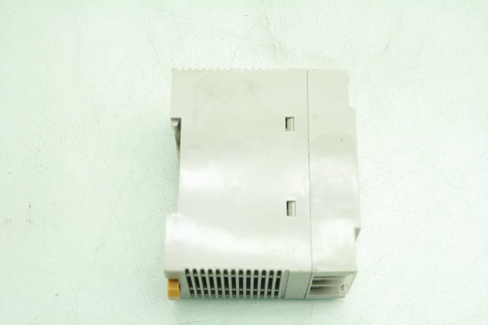 Omron S82K-00705 5VDC Power Supply / Class 2 / 1.5 A, 20W Output - Used - Image 12