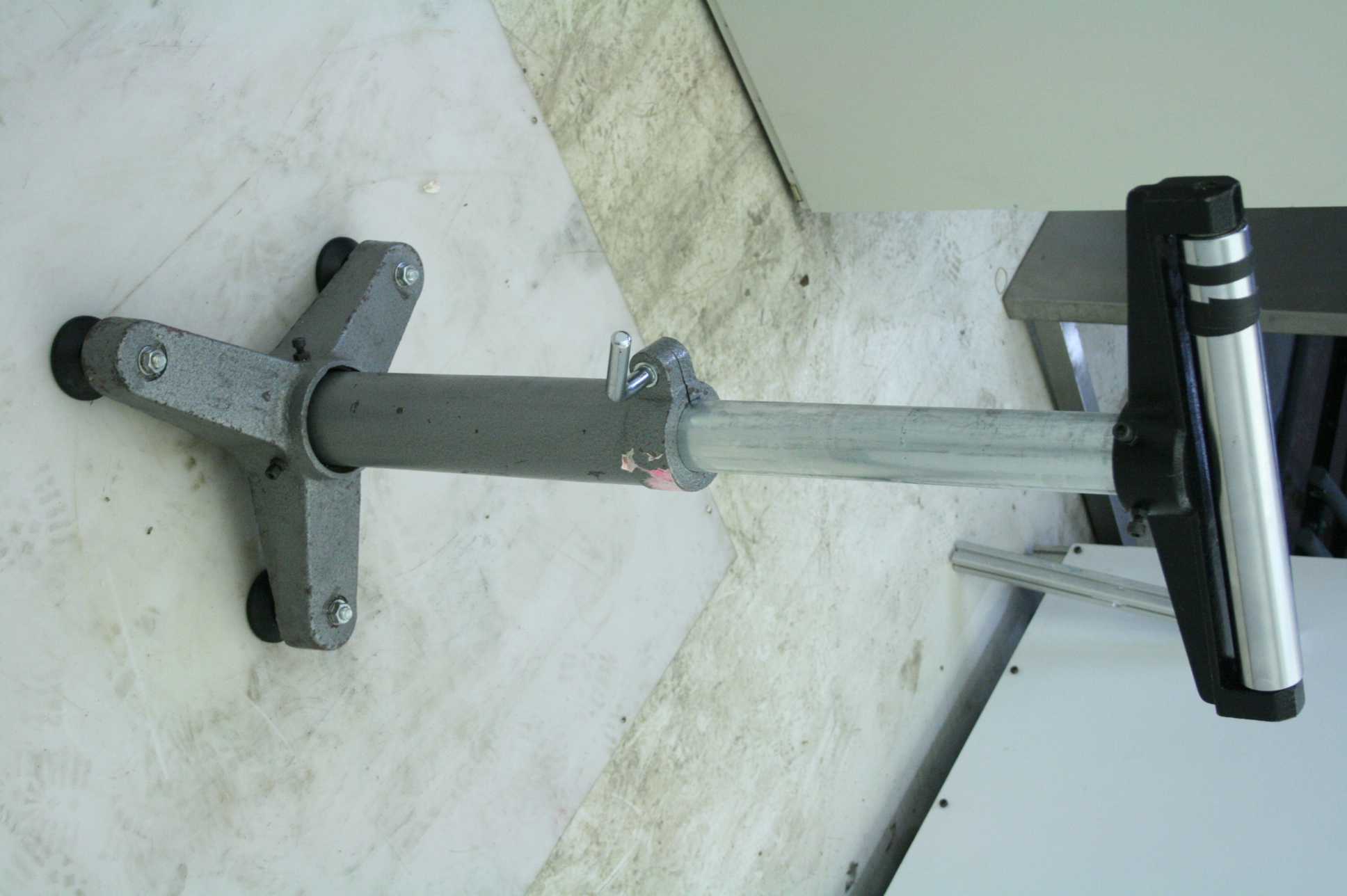 Precision Tripod Mount for Metrology Lasers and Equipment / Roller Stand / 40" - Used - Image 13