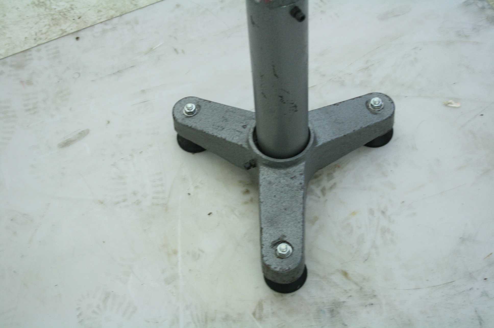 Precision Tripod Mount for Metrology Lasers and Equipment / Roller Stand / 40" - Used - Image 15