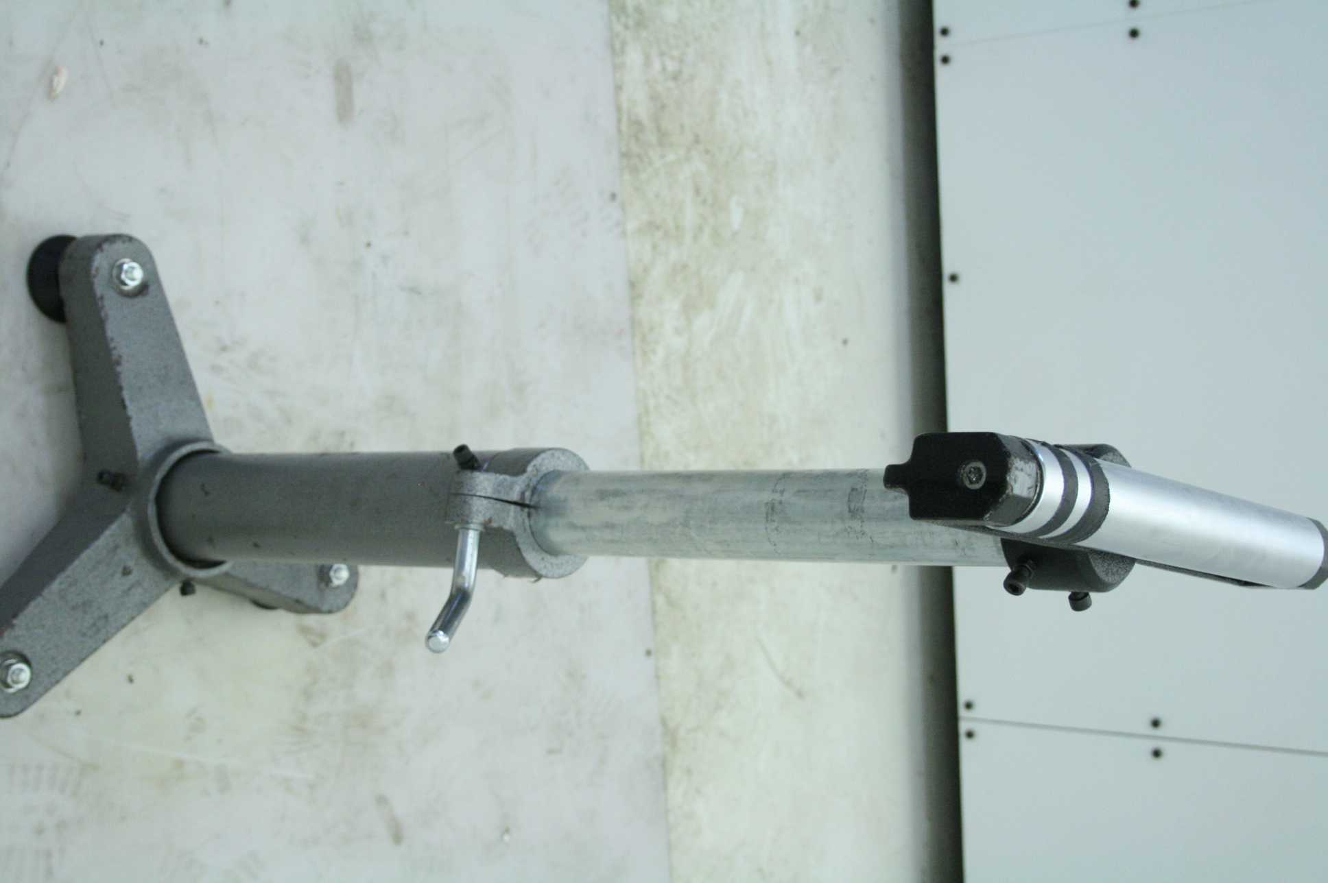 Precision Tripod Mount for Metrology Lasers and Equipment / Roller Stand / 40" - Used - Image 20