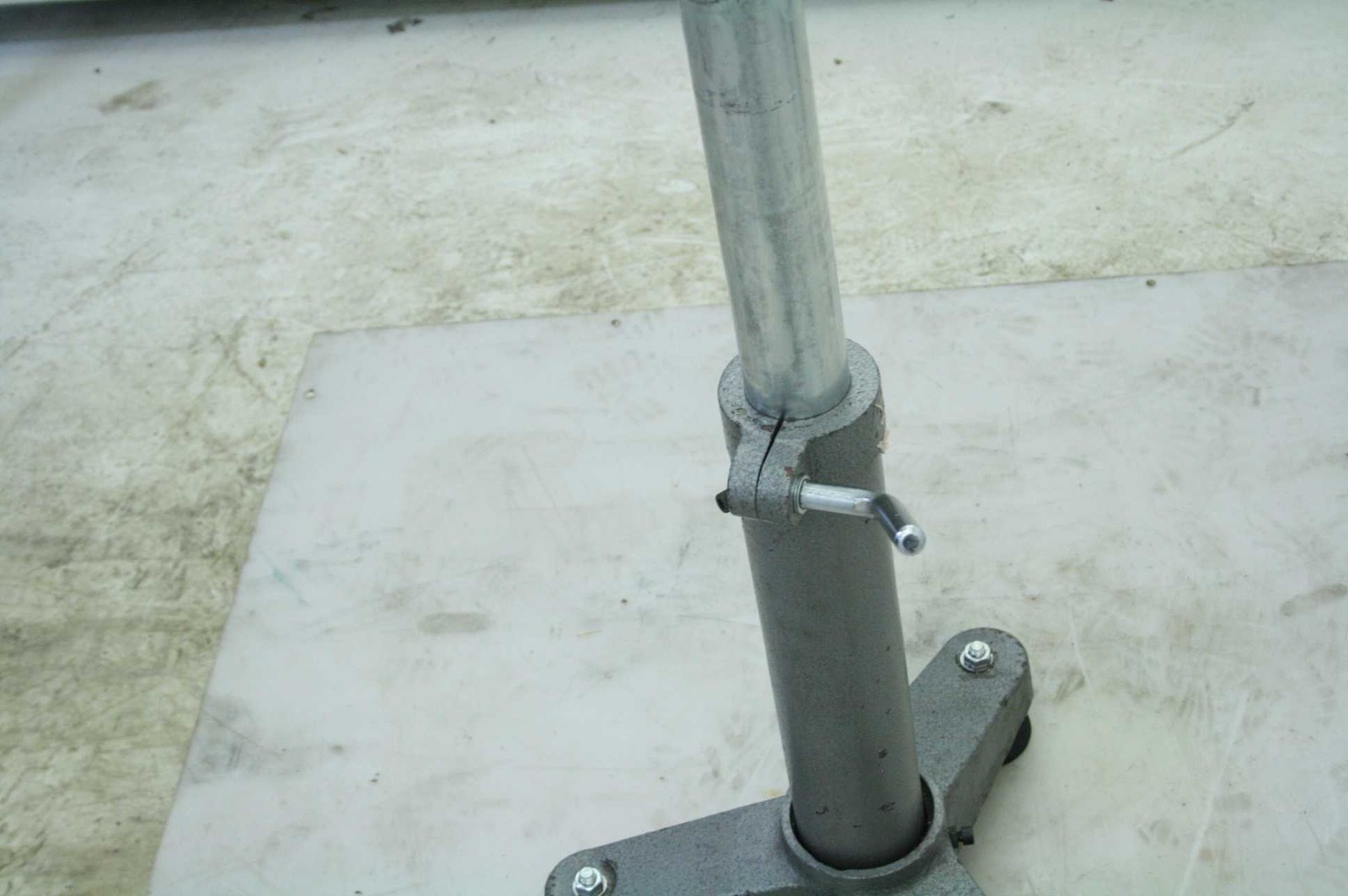 Precision Tripod Mount for Metrology Lasers and Equipment / Roller Stand / 40" - Used - Image 7