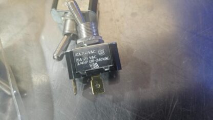 (Qty 25) New Carling 2FA53-78 TABS On-Off SPST Toggle Switch 250V AC / 15A - New - Image 5