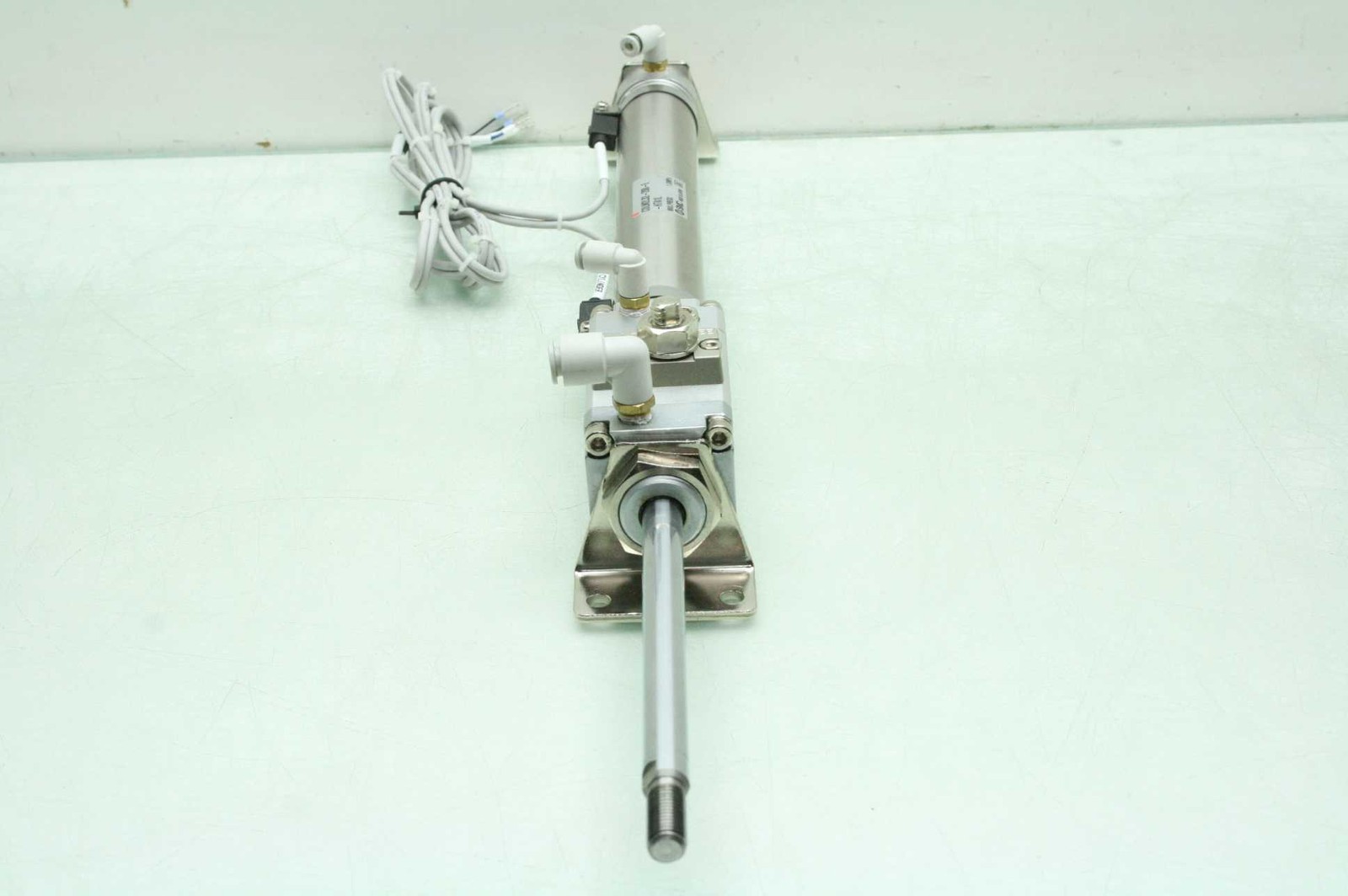 SMC CDLM2L32-200-E Air Cylinder, Fine Lock, Mounted Auto Switches - Used - Image 6