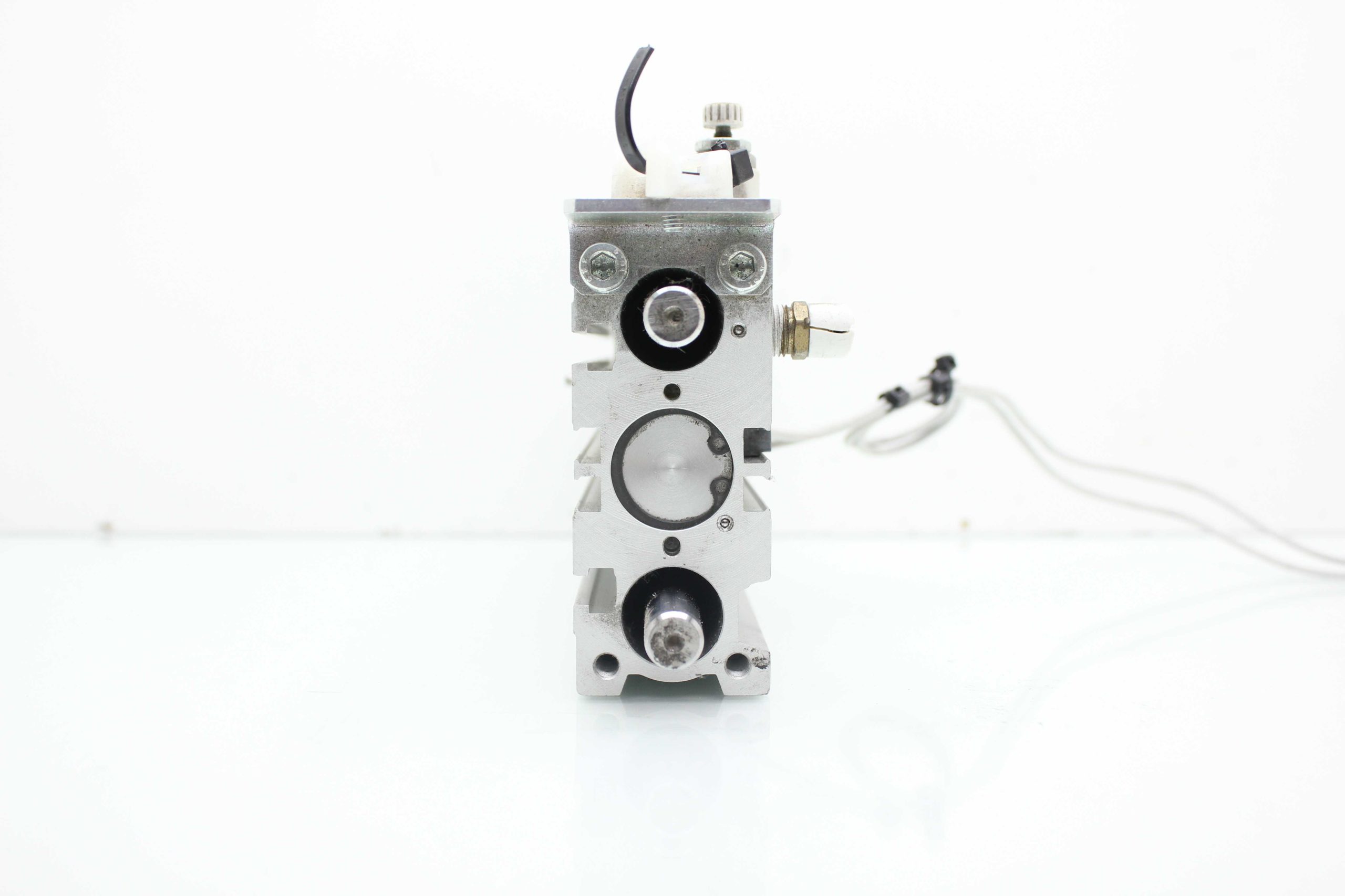 SMC MGPL20-100A Compact Guided Air Cylinder 20mm Bore, 100mm Stroke - Used - Image 13