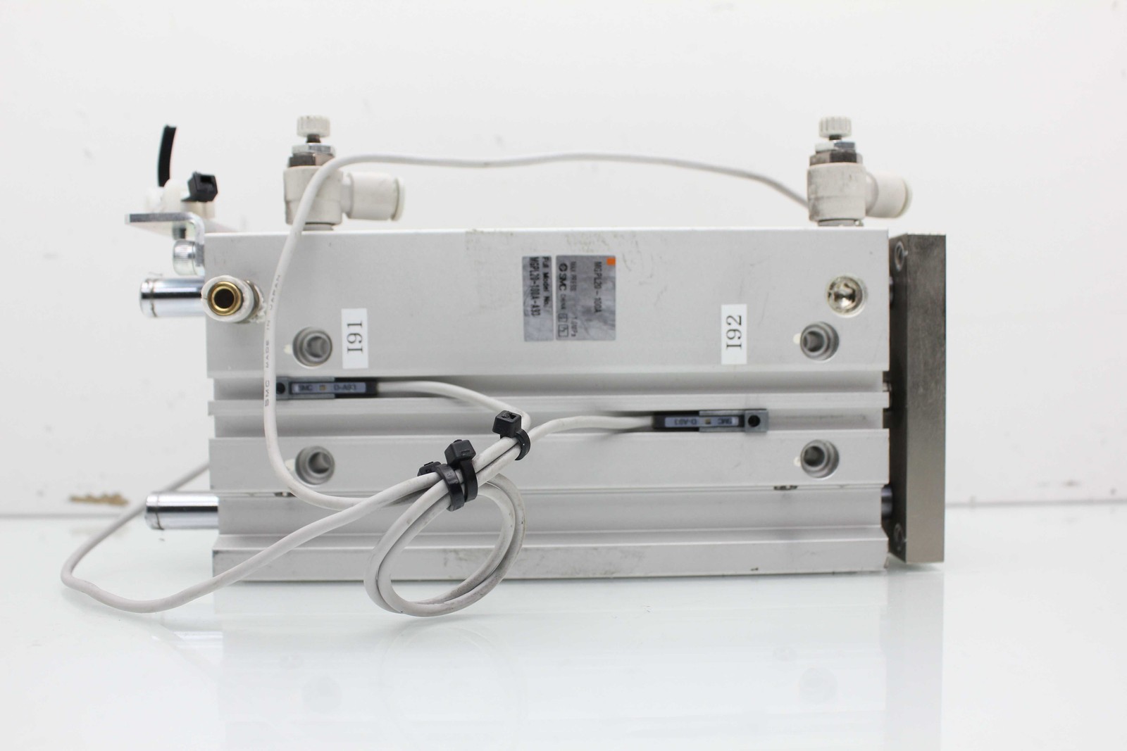 SMC MGPL20-100A Compact Guided Air Cylinder 20mm Bore, 100mm Stroke - Used - Image 7