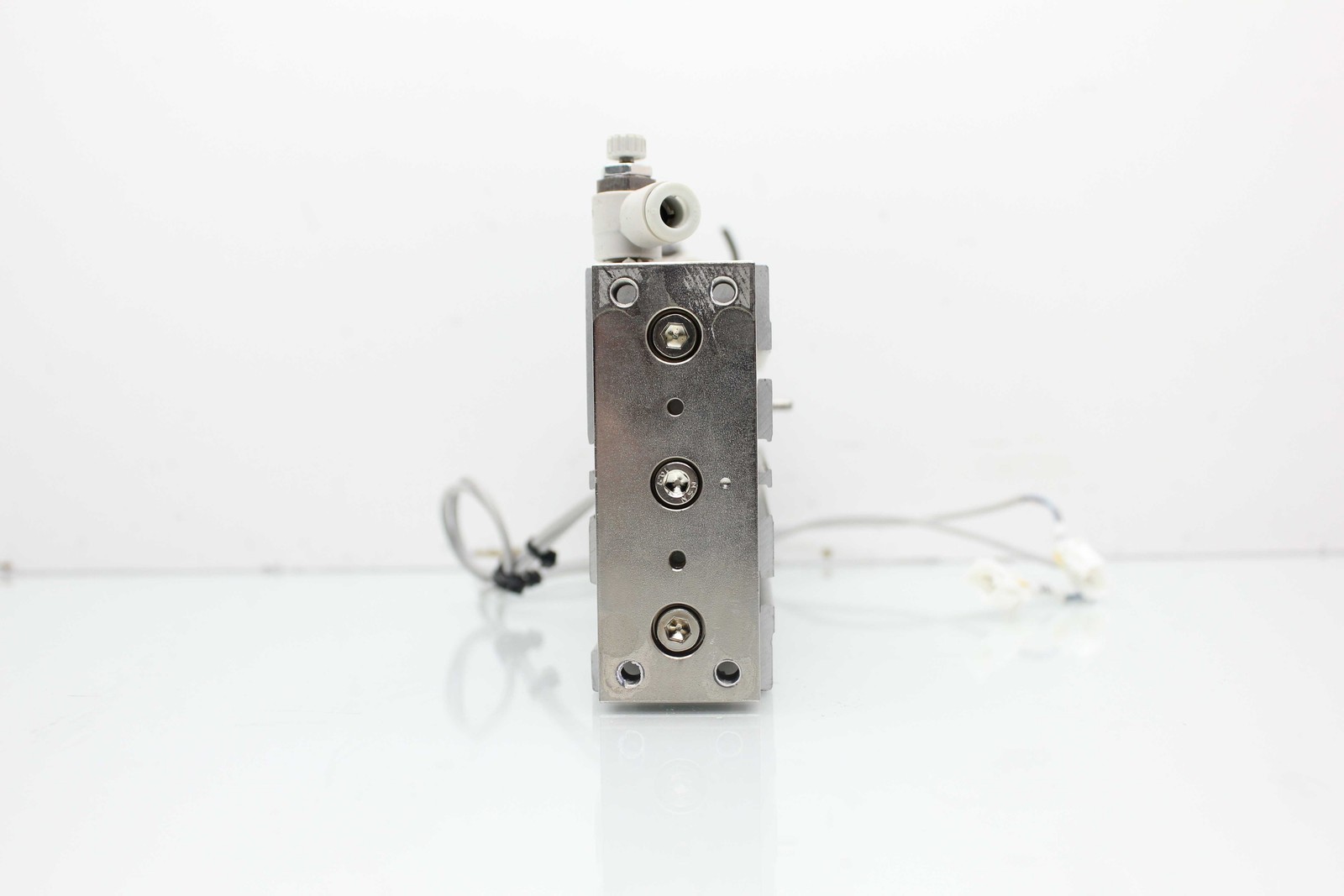 SMC MGPL20-100A Compact Guided Air Cylinder 20mm Bore, 100mm Stroke - Used - Image 10