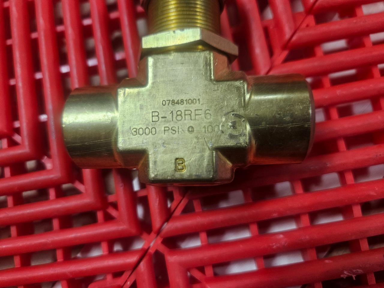 Swagelok B-18RF6 Bonnet Needle Valve 3/8" NPT Female 3000 PSI - Used - Image 10