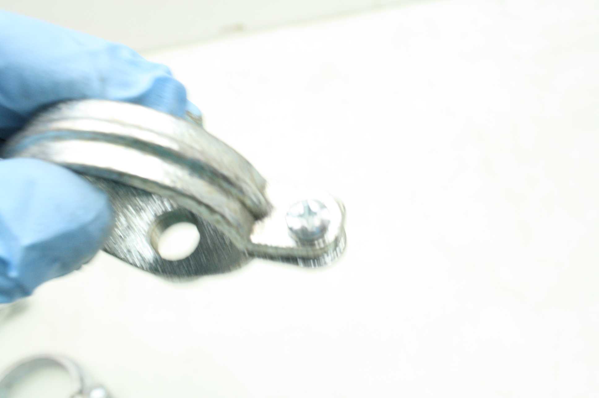 10 Steel 1-1/4" Hinged Threaded Rod Conduit / Pipe Hangers 1/2"-13 Threads - Used - Image 15