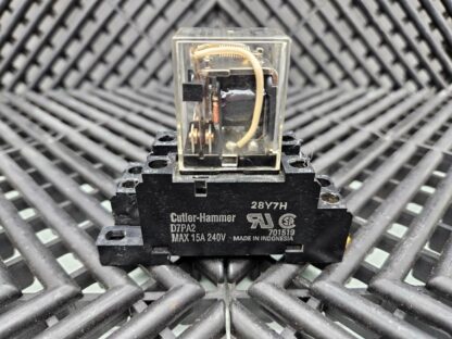 14 Eaton Cutler-Hammer D7PA2 Max 15A / 240V DPDT Relay Socket Base D7PR2A - Used - Image 9