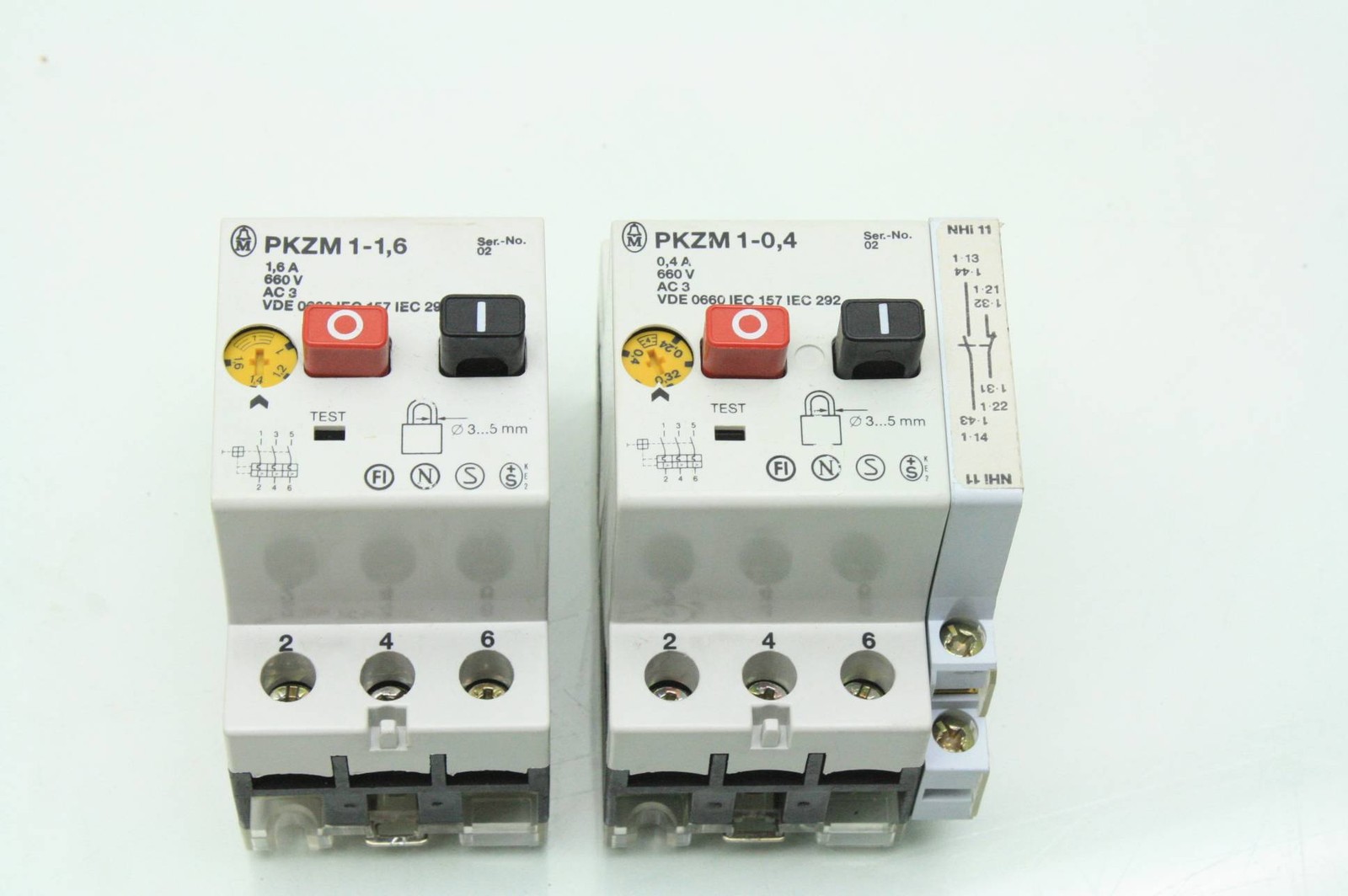2 Klockner-Moeller PKZM1-1,6 / PKZM1-0,4 Motor Protector NHi11 Auxiliary Contact - Used - Image 3
