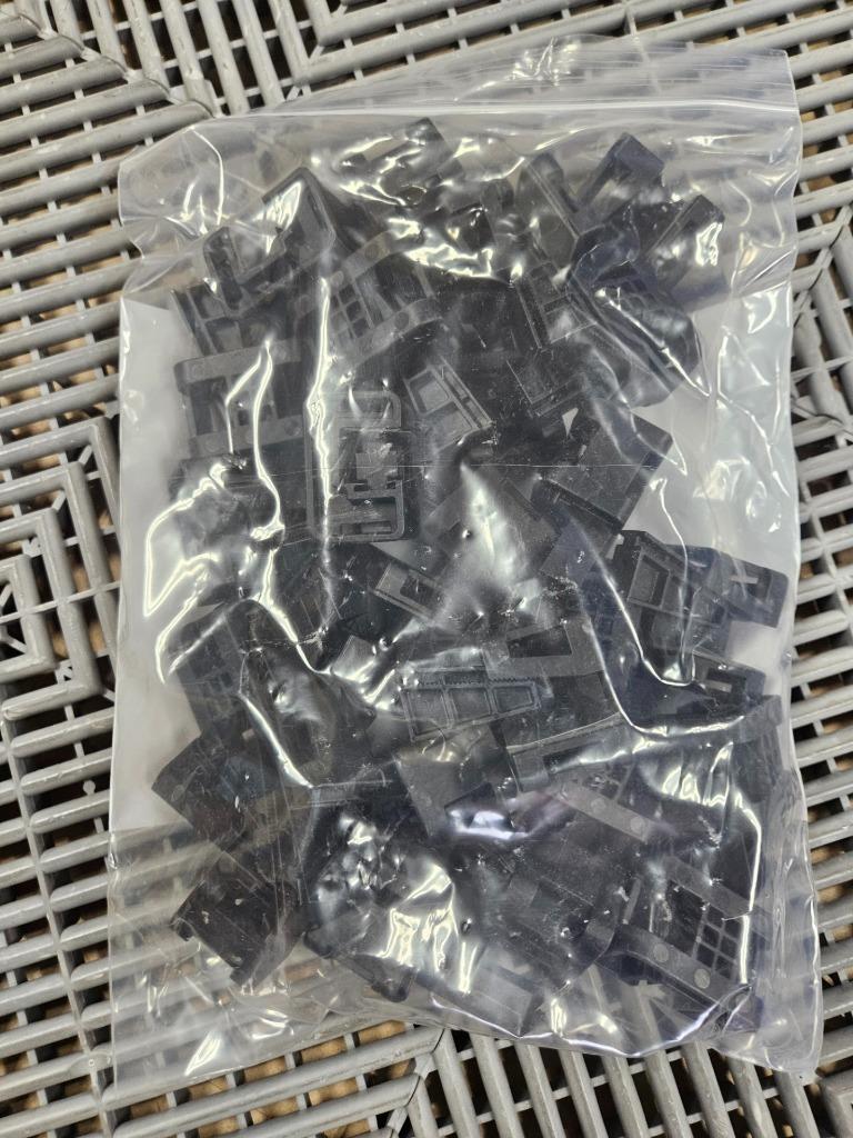 (25) HellermanTyton 151-01566 Panel Mount Wedge Clip Zip Tie Base - New - Image 12