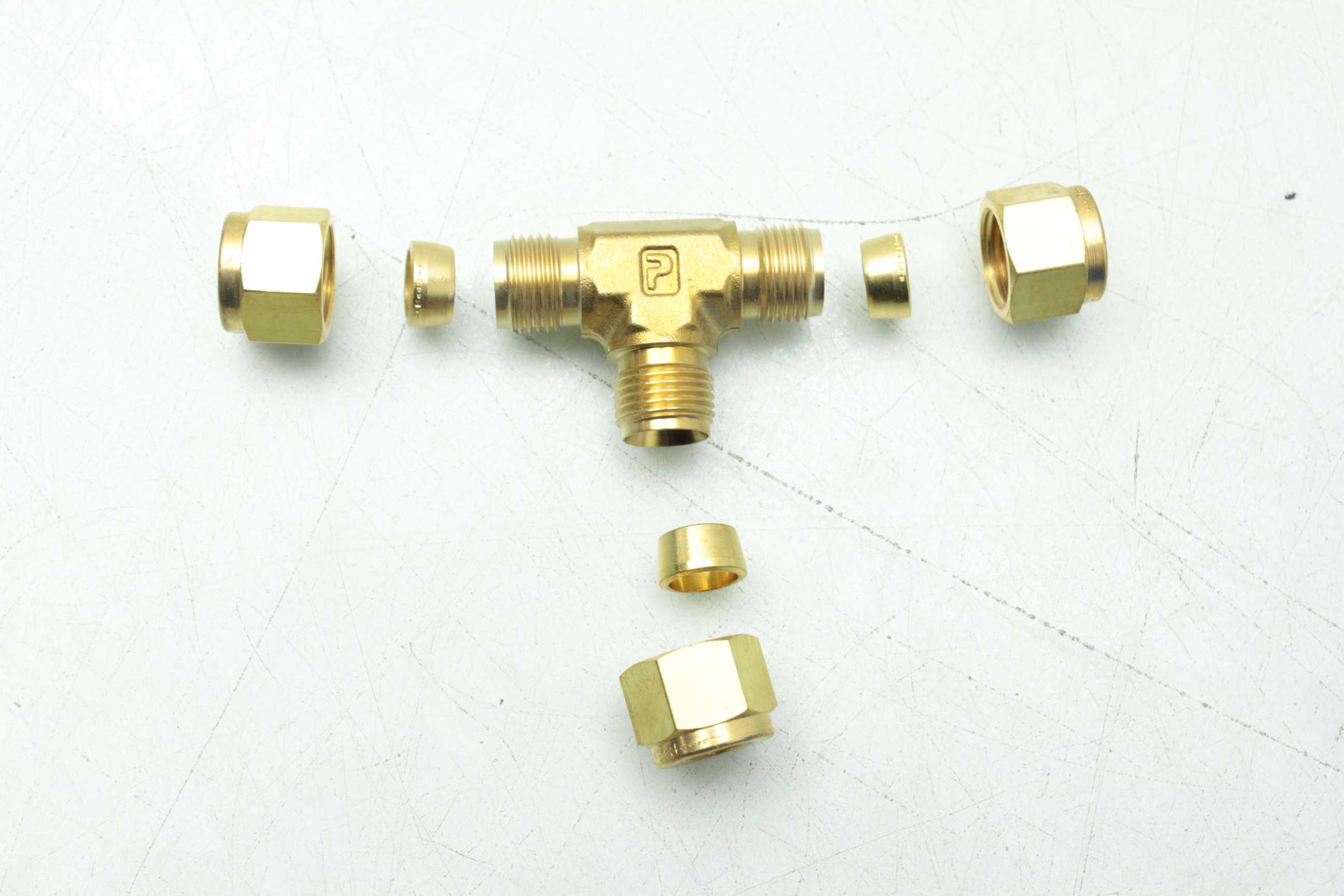 4 New Parker 6-6 JBZ-B Tube Union Tees / Brass / B-600-3 / 3/8" - New - Image 13