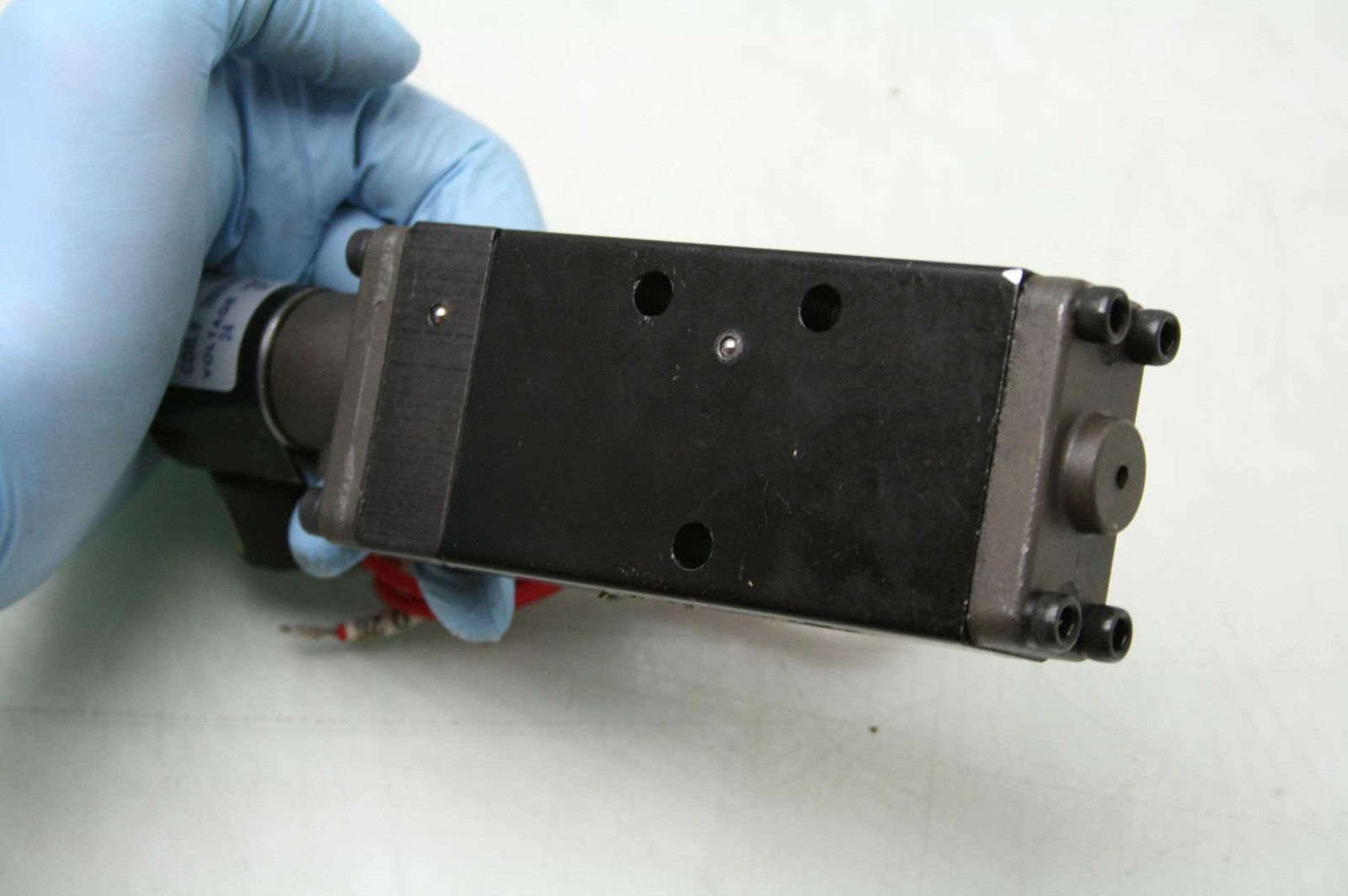 Alkon Corp 375-02-001-37P1 Pneumatic Solenoid Valve 4-Way 1/4" NPT 24V DC Coil - Used - Image 6