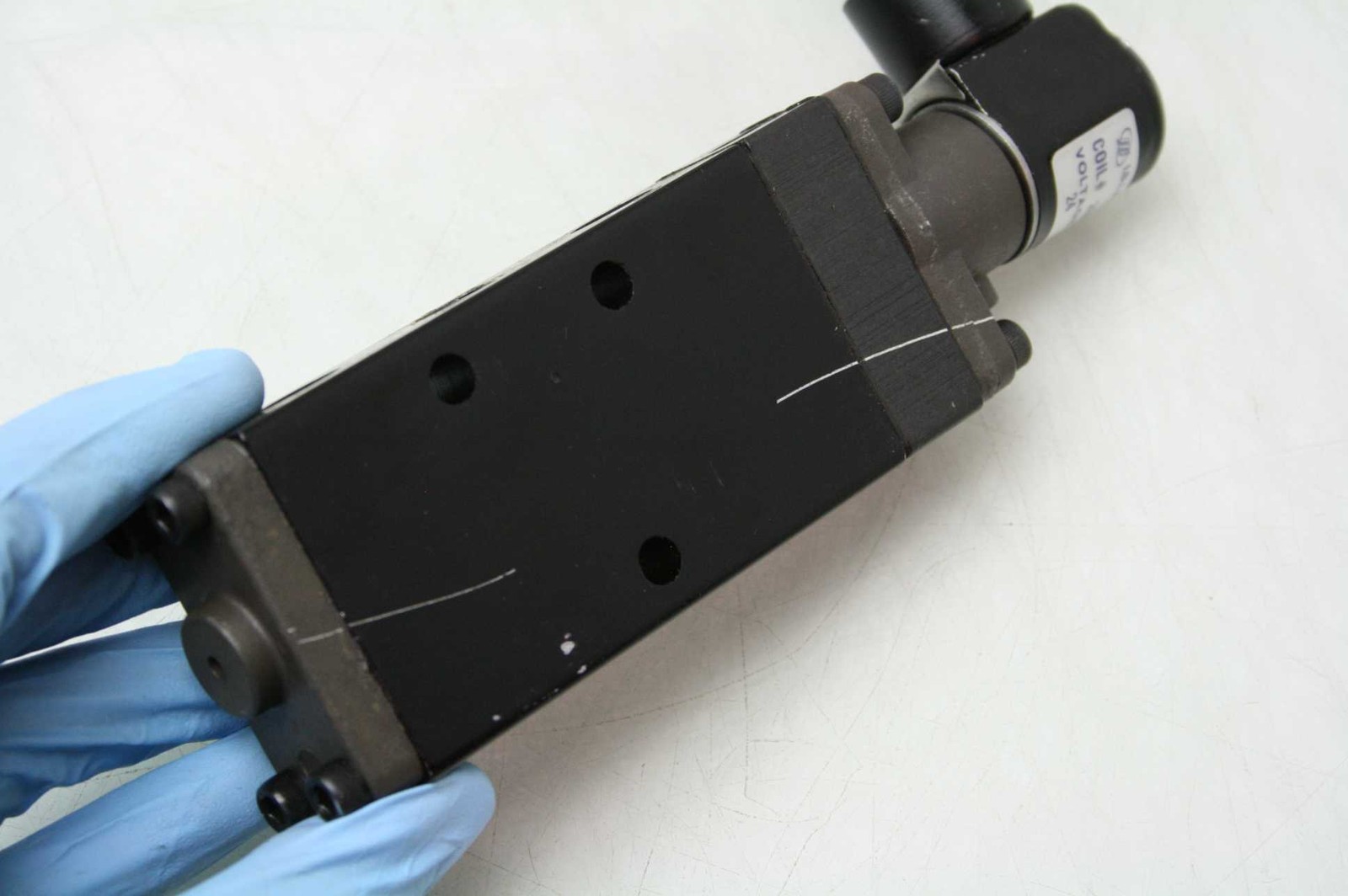 Alkon Corp 375-02-001-37P1 Pneumatic Solenoid Valve 4-Way 1/4" NPT 24V DC Coil - Used - Image 8