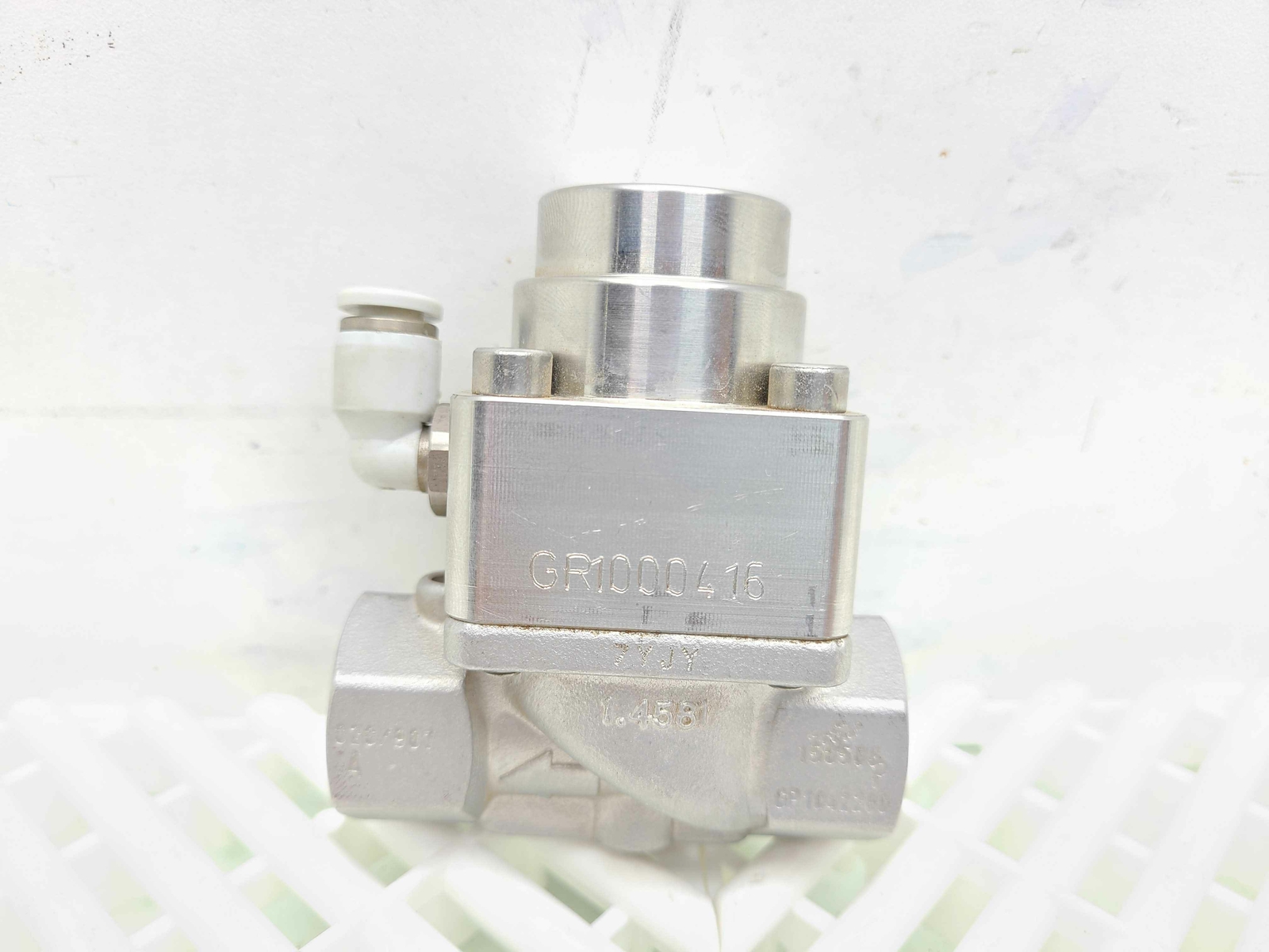 Buschjost BO0801195 G3/8 Series Solenoid Valve, A632208067303XX - Used - Image 6