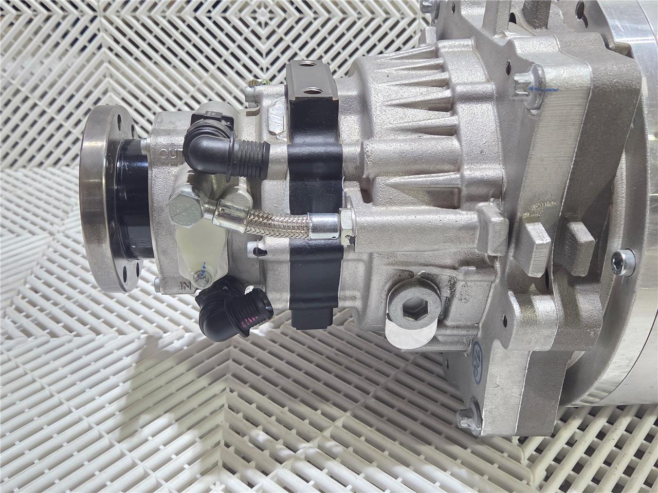 Danfoss EM-PMI UQM EM-PMI250-T160-245V EV Motor 20080-034 / 160 kW / 350 Nm / - Used - Image 24