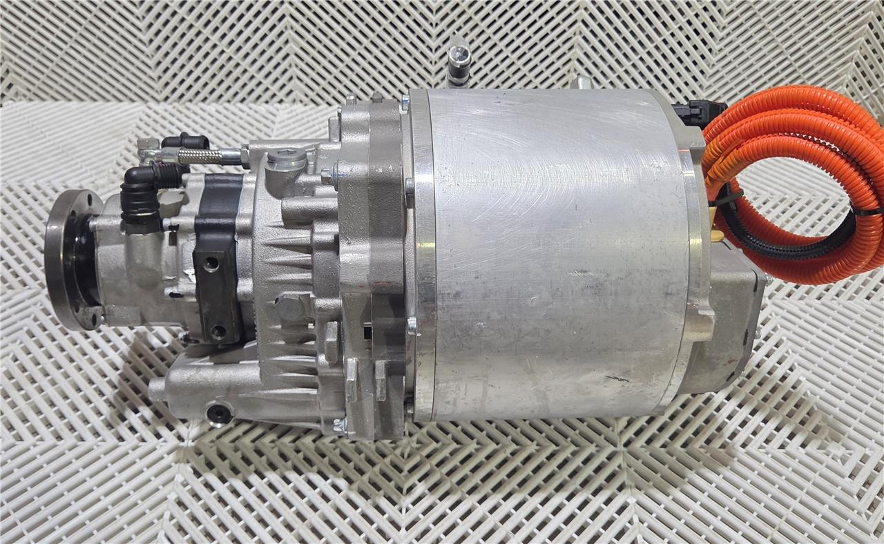 Danfoss EM-PMI UQM EM-PMI250-T160-245V EV Motor 20080-034 / 160 kW / 350 Nm / - Used - Image 7