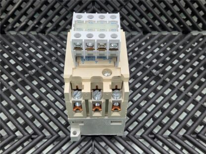 Eaton Cutler-Hammer CE15HN3 Motor Starter 600V, 44A, 40HP w/ C320KGT15 Aux - Used - Image 16