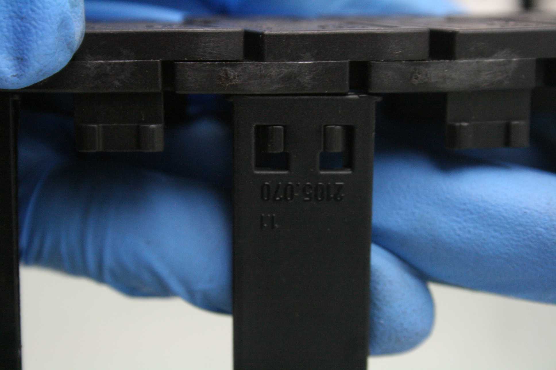 Igus E6-29-01-100 / E6-29-02-100 Wireway Robotic Cable Carrier Cable Chains 39" - Used - Image 15