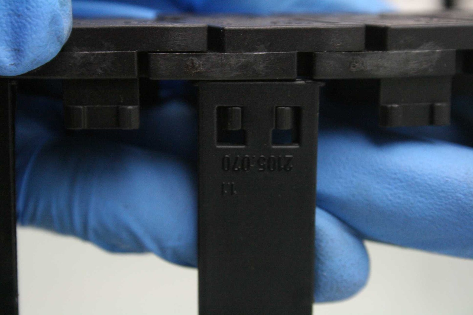 Igus E6-29-01-100 / E6-29-02-100 Wireway Robotic Cable Carrier Cable Chains 39" - Used - Image 4