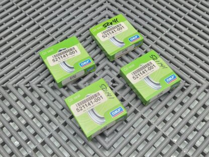 Lot of 4 New SKF 6152 Joint Radial Oil Seal 0.625" ID, 1.00" OD, 0.125" Width - New