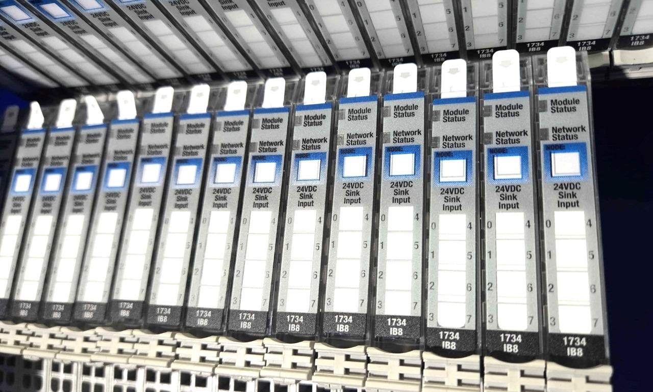 New Allen-Bradley 1734-IB8 Ser D Digital Input Module Point I/O FW 3.031 - New other (see details)