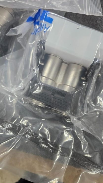 New Amphenol PL182X-301-70-5 PowerLok 2 Pole Connector - New - Image 3