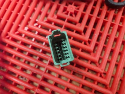 New Deutsch DT04-12PC-CE01 Connector Housing with Endcap / C-Key / 8 Pole - New - Image 12