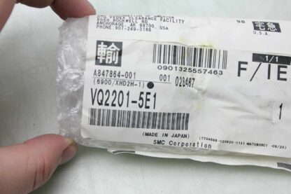 New SMC VQ2201-5E1 Manifold Mount 2 Position Plug-In Solenoid Valve 24V DC - New - Image 3