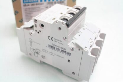 New Siemens 5SJ4340-8HG41 Circuit Breaker 3 Pole / 40A / 240V - New - Image 5