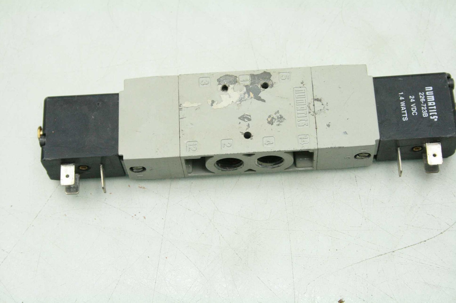 Numatics L12BB752B017G61 Solenoid Air Control Valve / 3 Bar - Used - Image 4