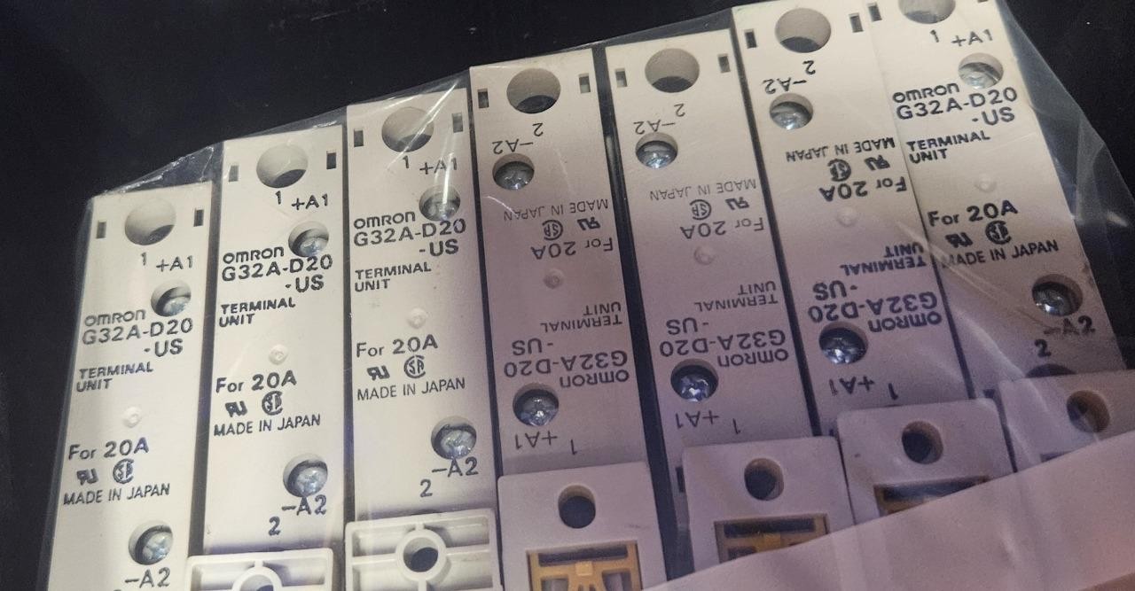 Omron G32A-D20-US Short-Circuit Safety Relay 20A - Used - Image 5