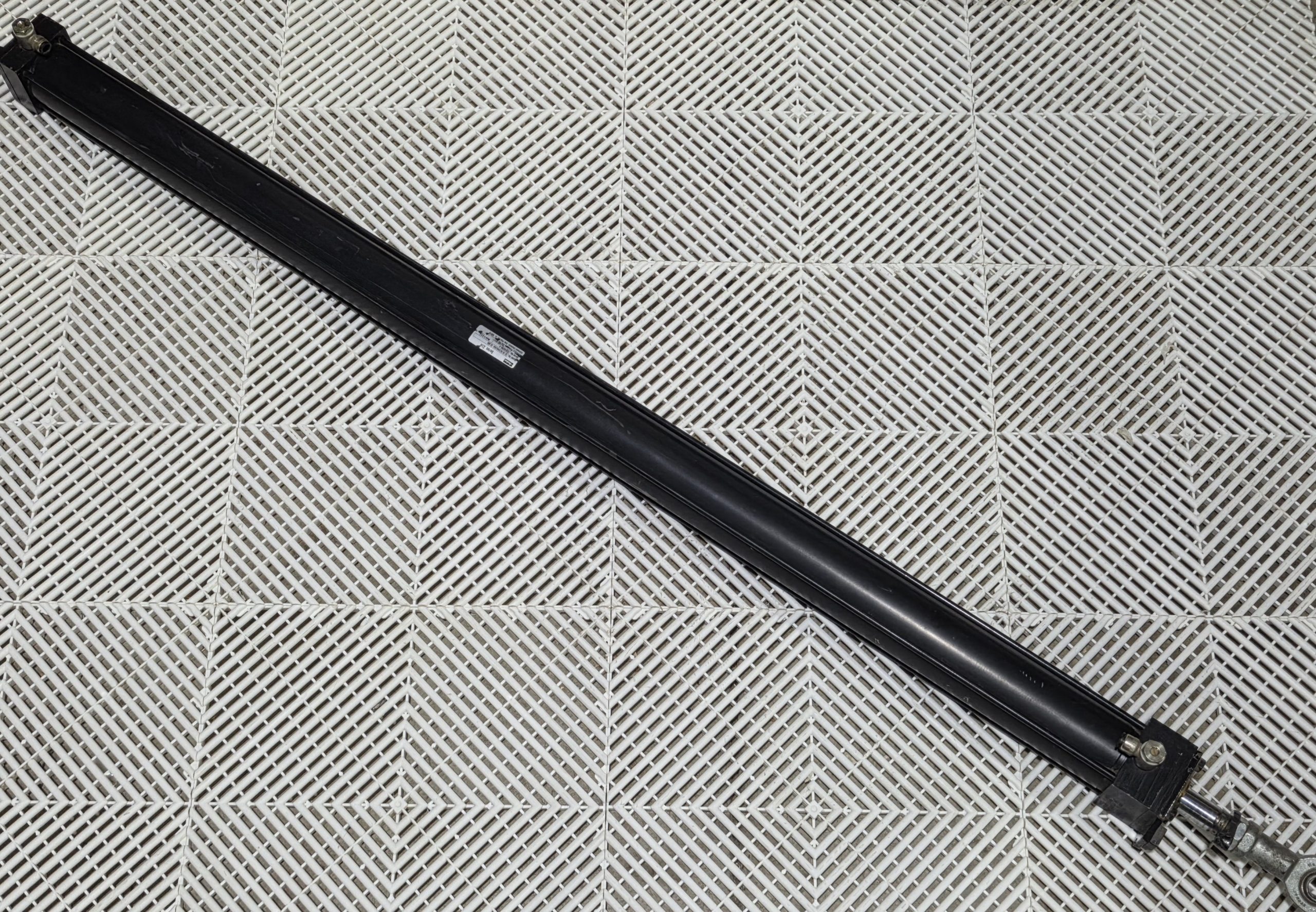Parker 02.50 BC2ANU34A 52.000 2.5" Bore 52" Stroke Air Cylinder Used - Used - Image 11