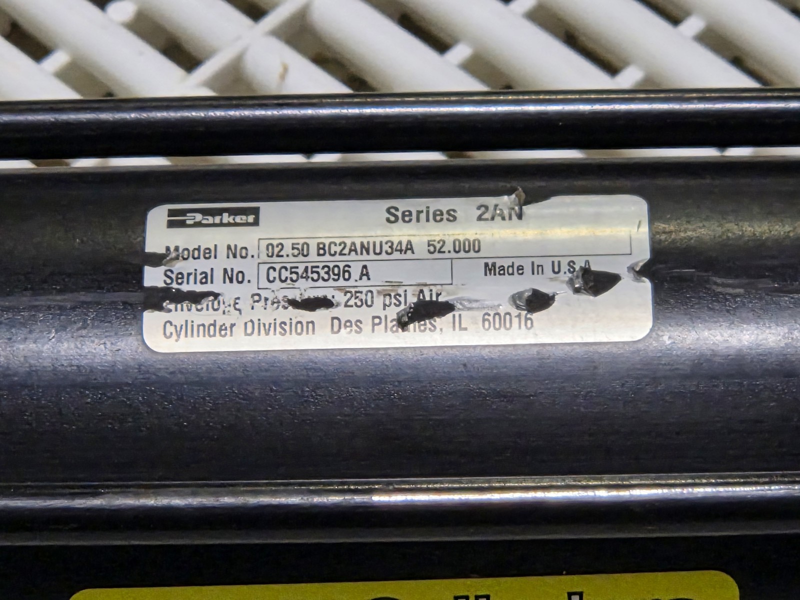 Parker 02.50 BC2ANU34A 52.000 2.5" Bore 52" Stroke Air Cylinder Used - Used - Image 4