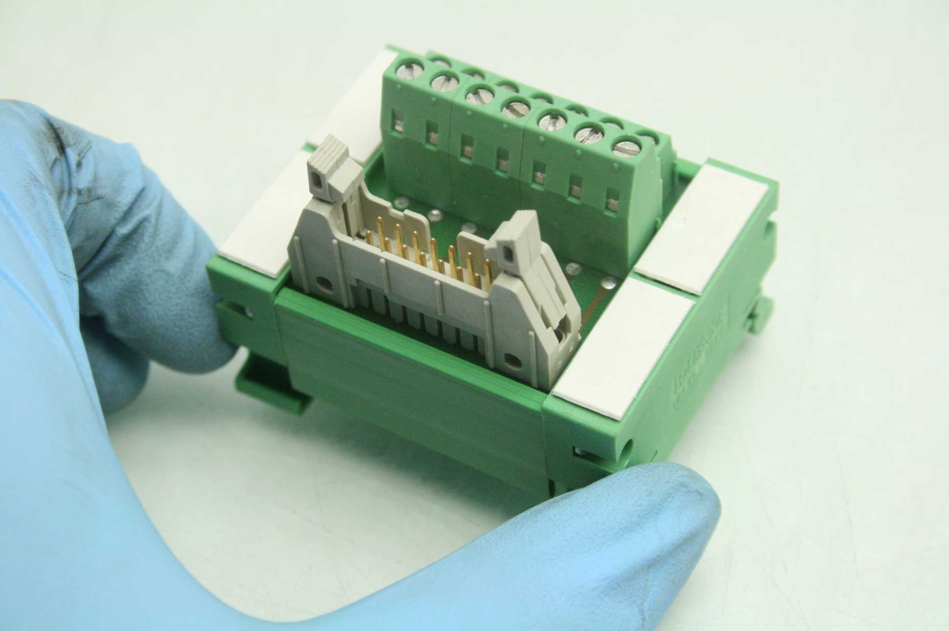 Phoenix Contact UM45-FLK14 Breakout Interface Module 8 Channel IDC 14 Pin Conn. - Used - Image 8