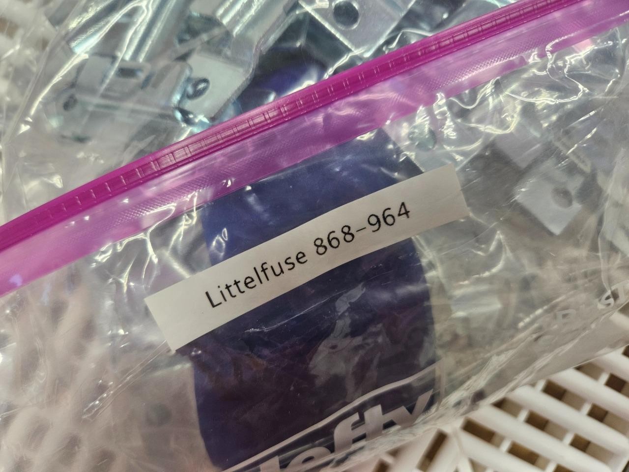 (Qty 2) New Littelfuse 868-964 Mounting Bracket HWB18 - New - Image 5