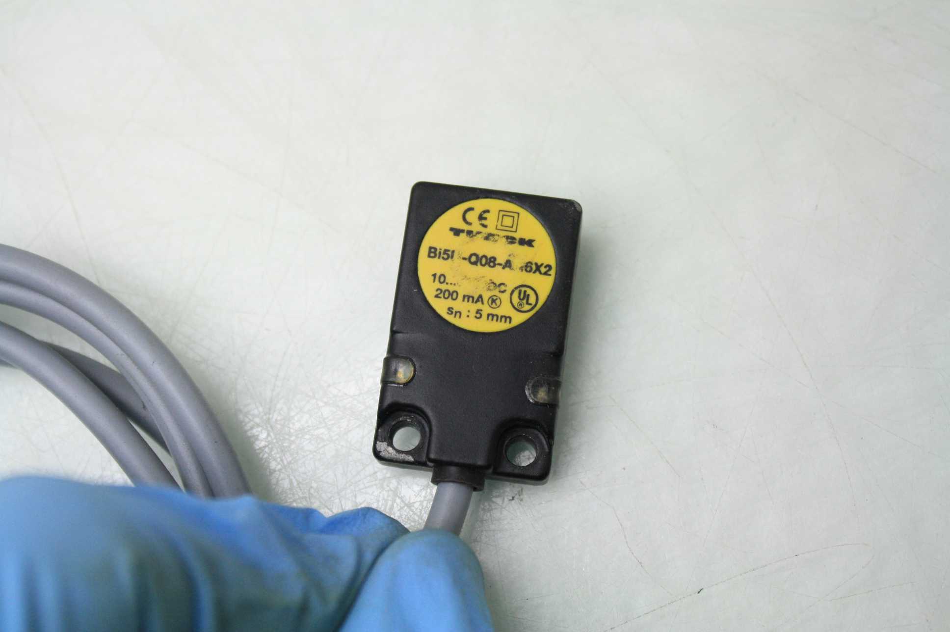 Turck BI5U-Q08-AP6X2 Inductive Proximity Sensor 3-Wire / 5mm Sensing Range - Used - Image 11