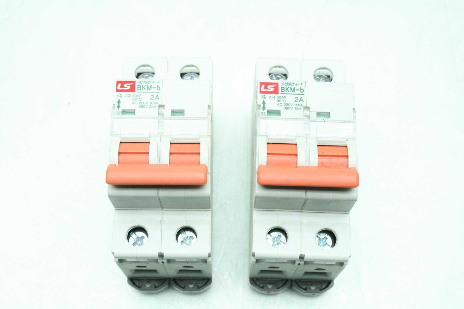 2 LS BKM-b Circuit Breakers, 2A, AC 220-380 V, 2 Pole - Used