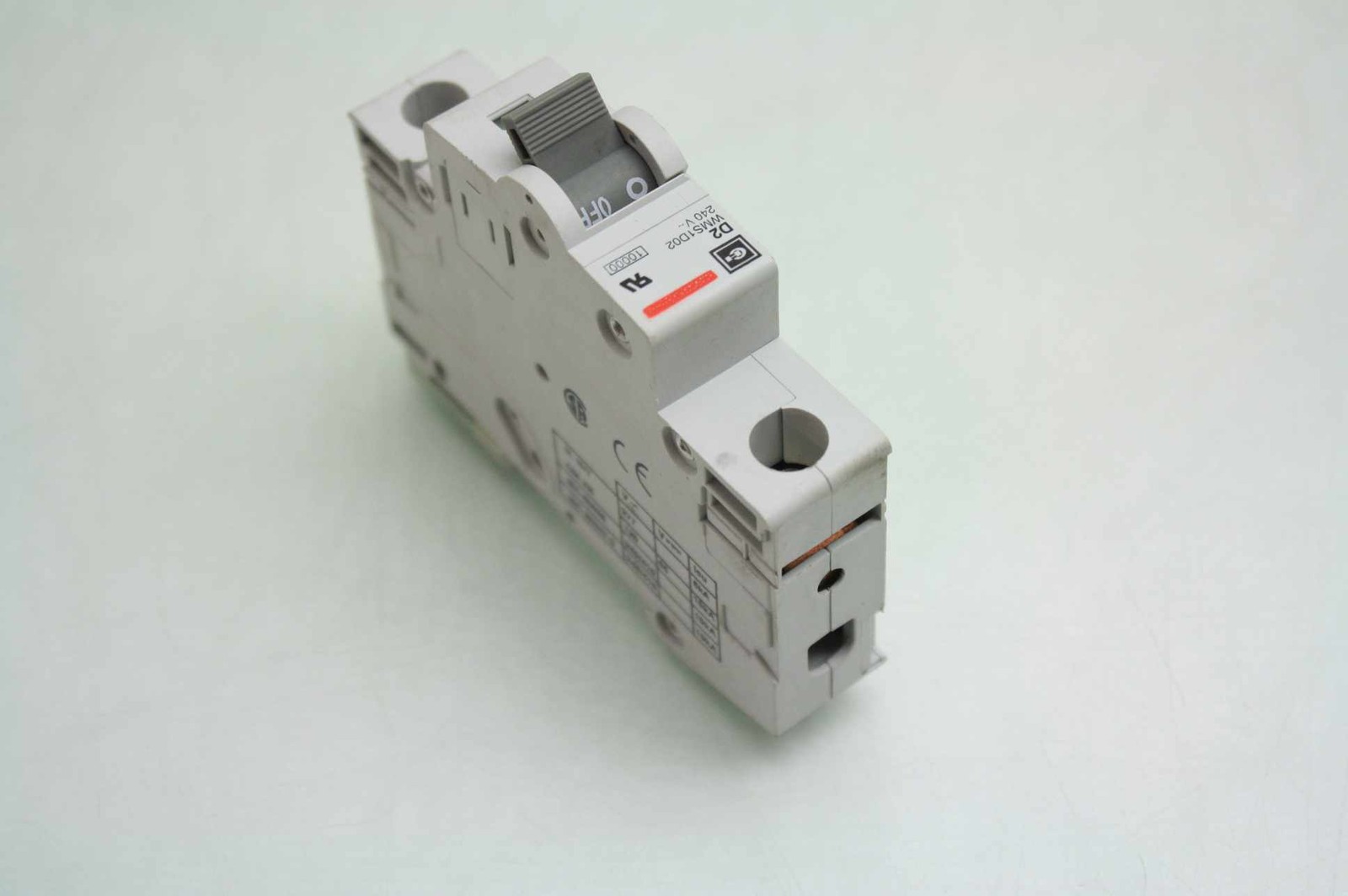 3 Cutler Hammer WMS1D02 Single Pole Circuit Breakers 240V / 2 Amps - Used - Image 6