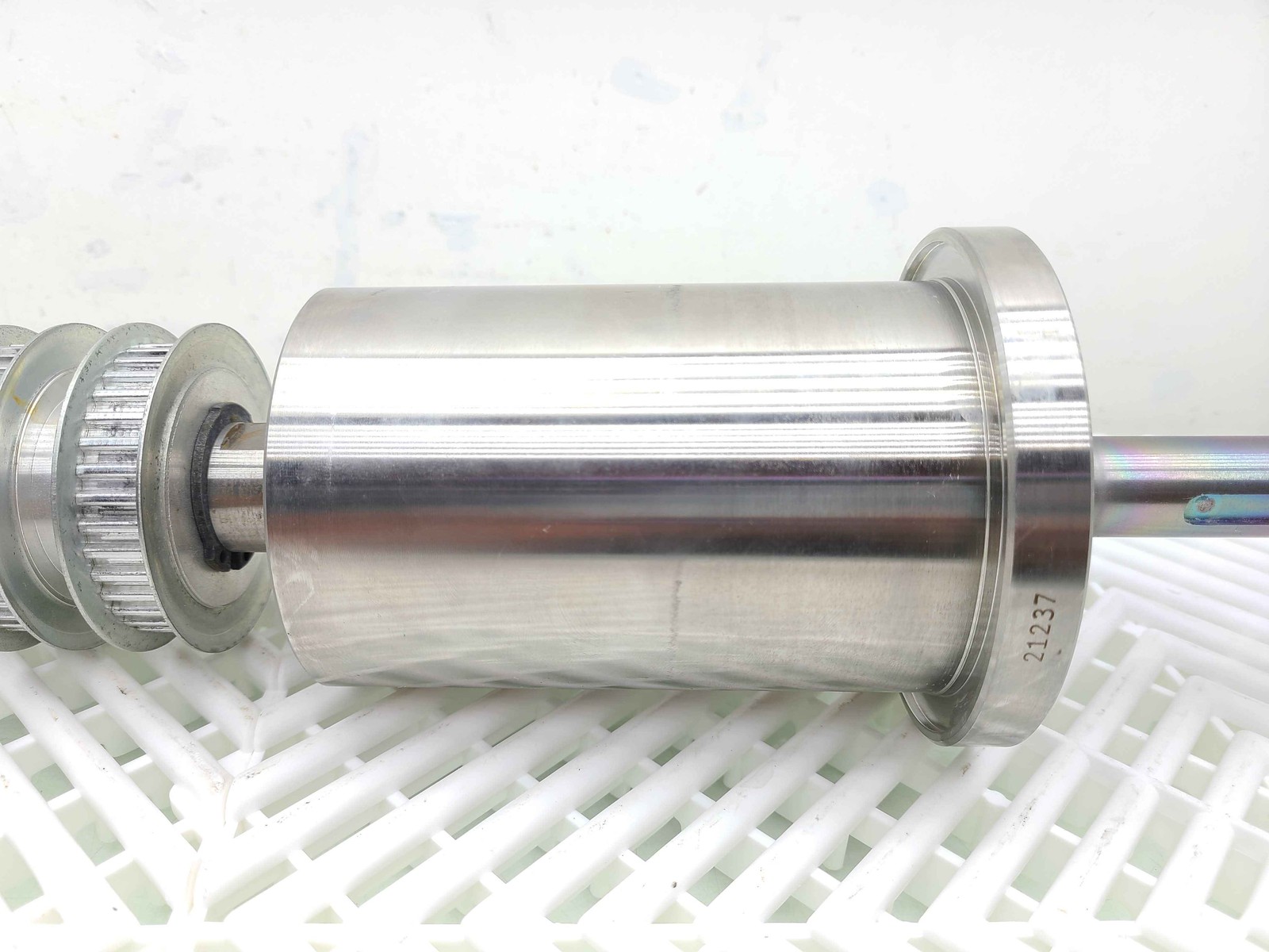 52-132692C Spindle w/ Deublin 55-904003-920 Rotating Union & 2 Gears - Used - Image 5
