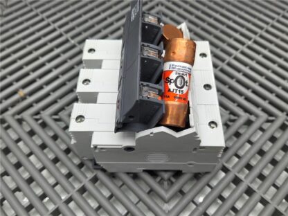 Allen-Bradley 1492-FB3J30-L Fuse Holder with Ferraz Shawmut AJT15 Fuses - New other (see details) - Image 5