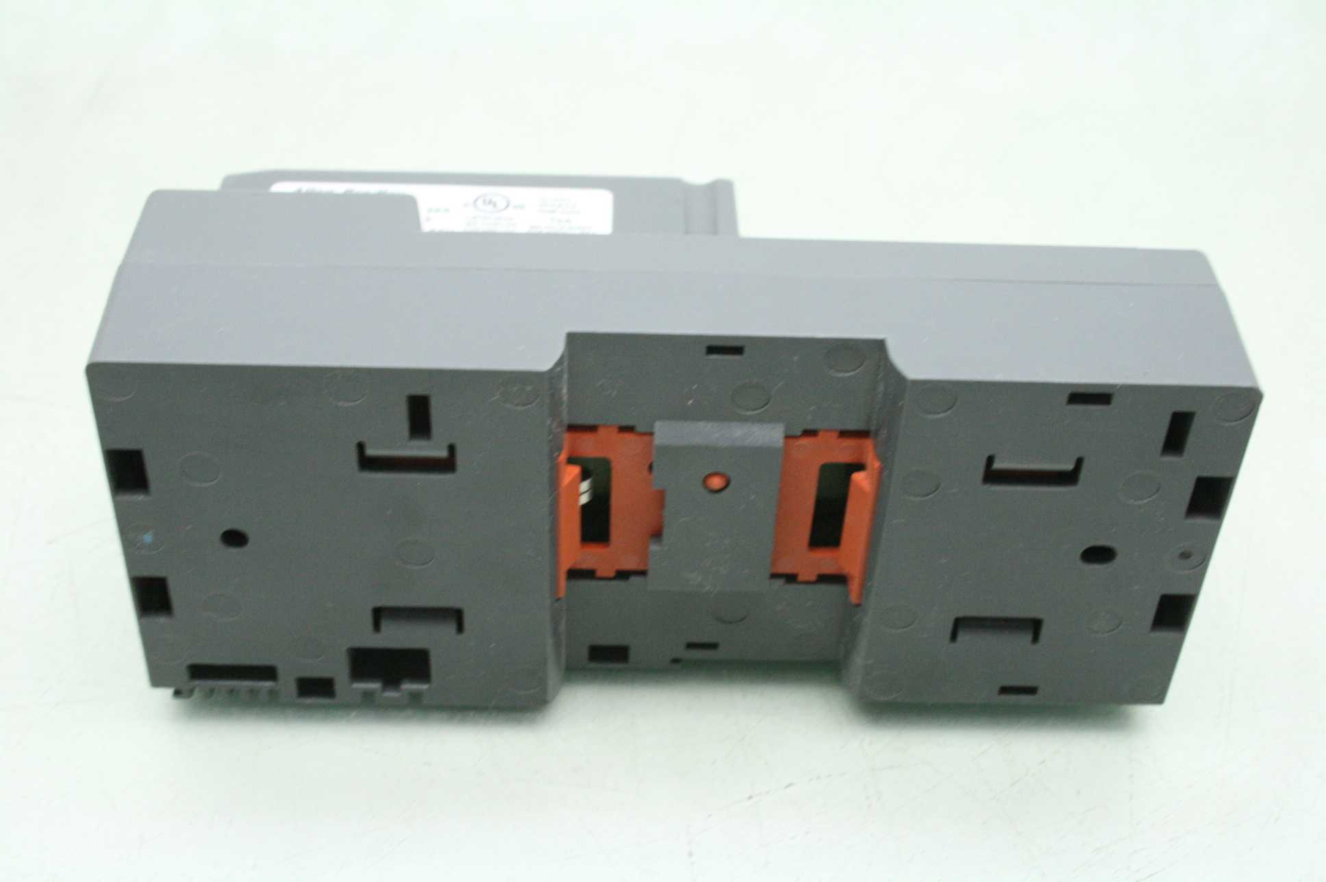 Allen Bradley Point I/O 1734-ADN DeviceNet Adapter, 24VDC, DIN Mount - Used - Image 9