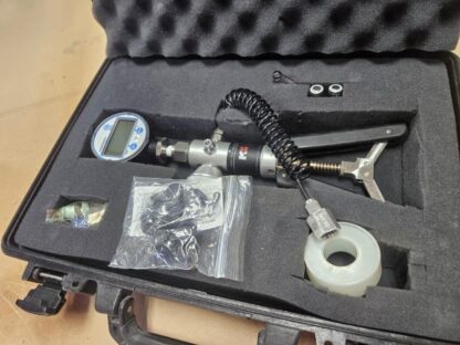 Ametek T-975 Pneumatic Hand Pump -27" Hg to 575 PSI Pelican 1470 Case - Used - Image 11